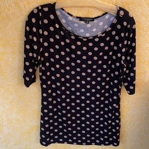 WOMEN’S TOP by GREEN ENVELOPE